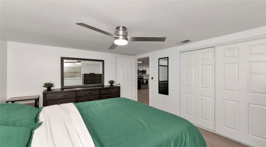 Sarasota, Florida 34231, 2 Bedroom Bedrooms, ,1 Bathroombathrooms,Residential,For Sale,Edgewood,0,Mfra4703691
