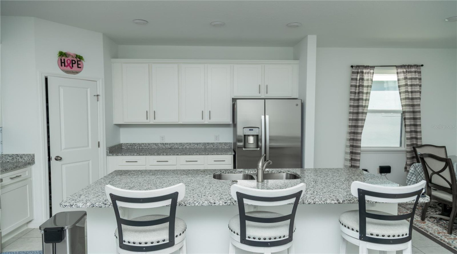 Eagle Lake, Florida 33839, 4 Bedroom Bedrooms, ,3 Bathroombathrooms,Residential,For Sale,Crown Rose,0,Mfro6426438