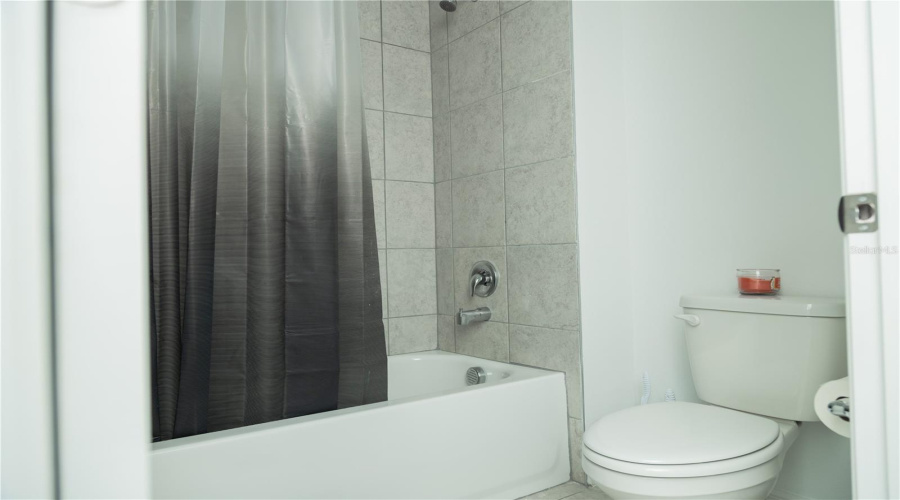 Eagle Lake, Florida 33839, 4 Bedroom Bedrooms, ,3 Bathroombathrooms,Residential,For Sale,Crown Rose,0,Mfro6426438