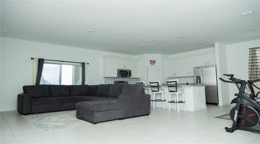Eagle Lake, Florida 33839, 4 Bedroom Bedrooms, ,3 Bathroombathrooms,Residential,For Sale,Crown Rose,0,Mfro6426438