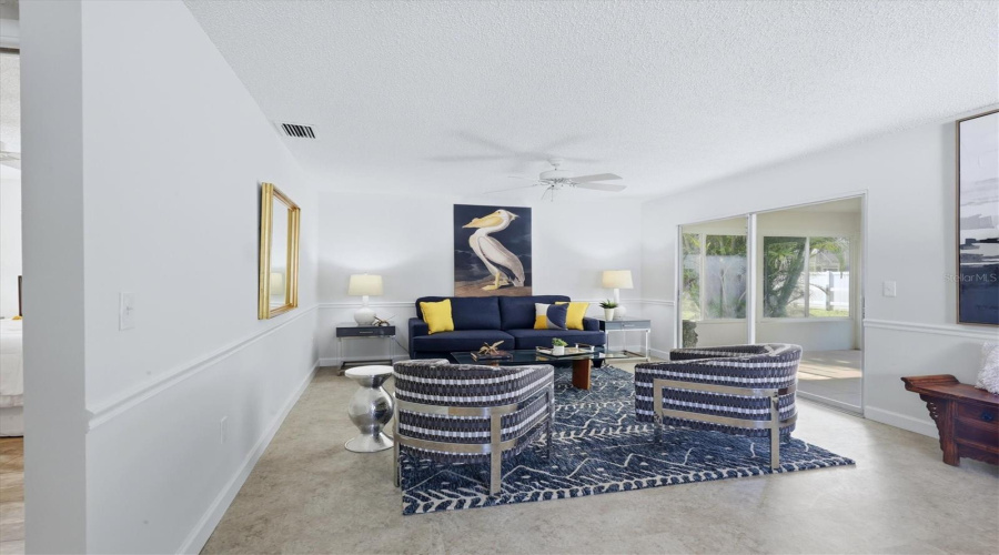 Sarasota, Florida 34232, 2 Bedroom Bedrooms, ,2 Bathroombathrooms,Residential,For Sale,Blue Stone,0,Mfra4701105