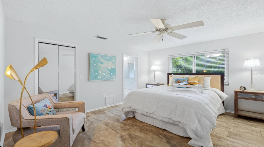 Sarasota, Florida 34232, 2 Bedroom Bedrooms, ,2 Bathroombathrooms,Residential,For Sale,Blue Stone,0,Mfra4701105
