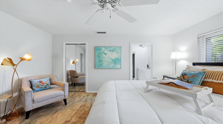 Sarasota, Florida 34232, 2 Bedroom Bedrooms, ,2 Bathroombathrooms,Residential,For Sale,Blue Stone,0,Mfra4701105