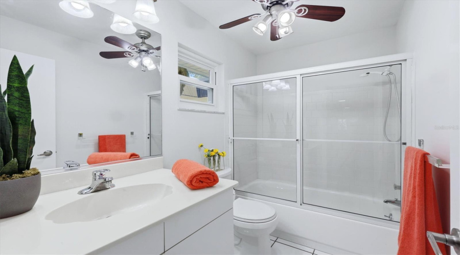 Sarasota, Florida 34232, 2 Bedroom Bedrooms, ,2 Bathroombathrooms,Residential,For Sale,Blue Stone,0,Mfra4701105