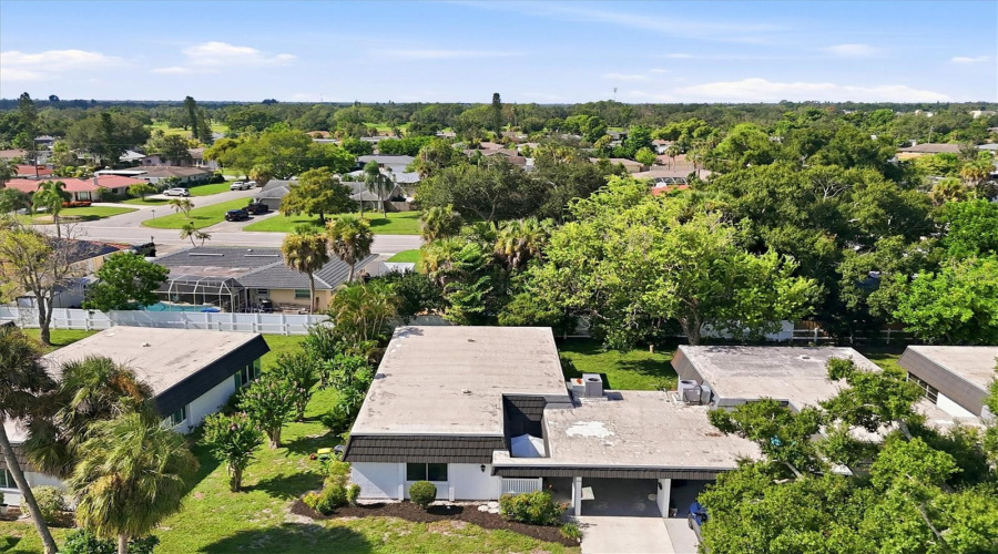 Sarasota, Florida 34232, 2 Bedroom Bedrooms, ,2 Bathroombathrooms,Residential,For Sale,Blue Stone,0,Mfra4701105