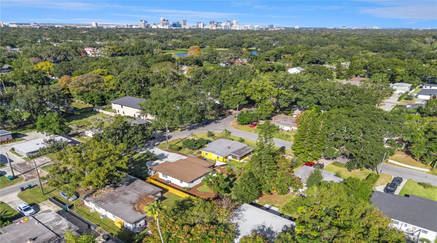 Orlando, Florida 32806, 3 Bedroom Bedrooms, ,2 Bathroombathrooms,Residential,For Sale,Cloverlawn,0,Mfro6429150