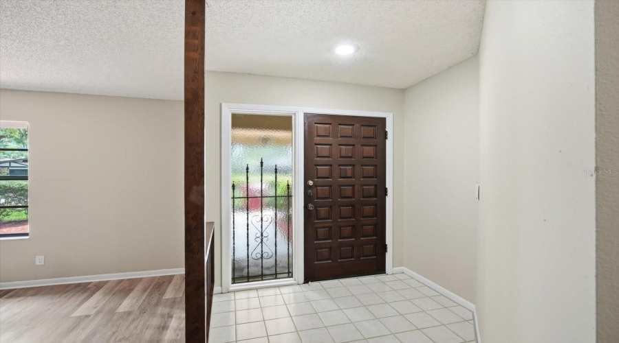 Front Entryway With Sidelight