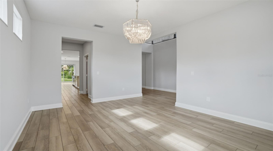 Winter Garden, Florida 34787, 5 Bedroom Bedrooms, ,4 Bathroombathrooms,Residential,For Sale,Lanyard,0,Mfro6411513