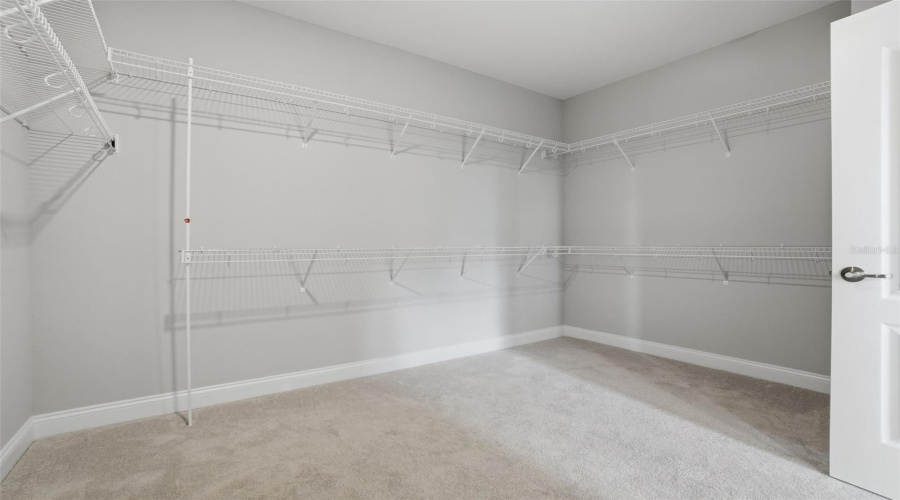 Winter Garden, Florida 34787, 5 Bedroom Bedrooms, ,4 Bathroombathrooms,Residential,For Sale,Lanyard,0,Mfro6411513