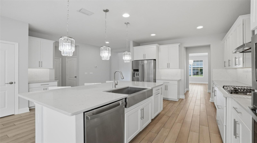 Winter Garden, Florida 34787, 5 Bedroom Bedrooms, ,4 Bathroombathrooms,Residential,For Sale,Lanyard,0,Mfro6411513