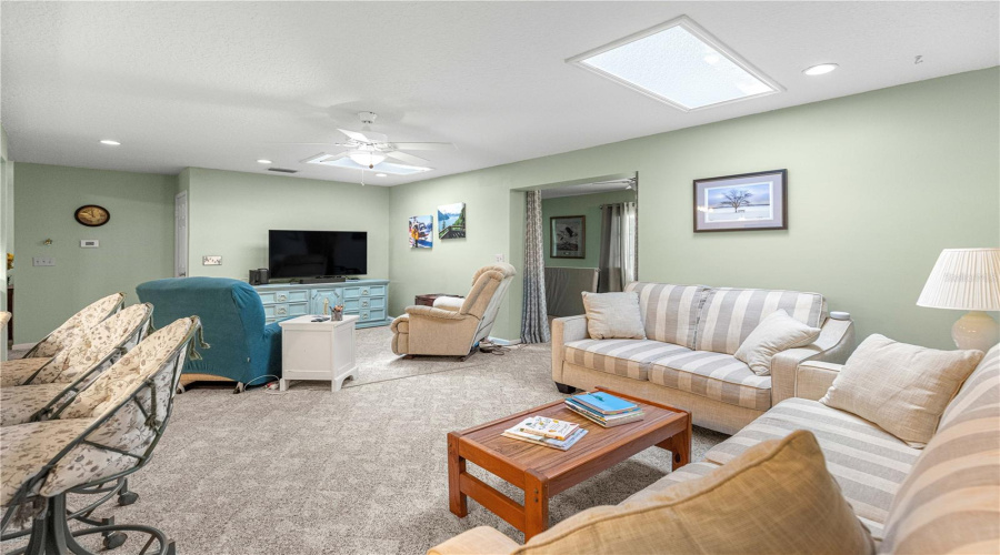 Ocala, Florida 34481, 2 Bedroom Bedrooms, ,2 Bathroombathrooms,Residential,For Sale,96Th,0,Mfrom729234