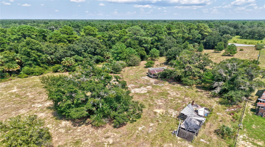 Eustis, Florida 32736, 2 Bedroom Bedrooms, ,2 Bathroombathrooms,Residential,For Sale,Leslye,0,Mfrtb8540376