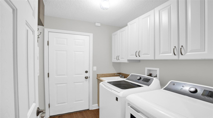 Port Orange, Florida 32128, 4 Bedroom Bedrooms, ,2 Bathroombathrooms,Residential,For Sale,Creekwater,0,Mfro6422619