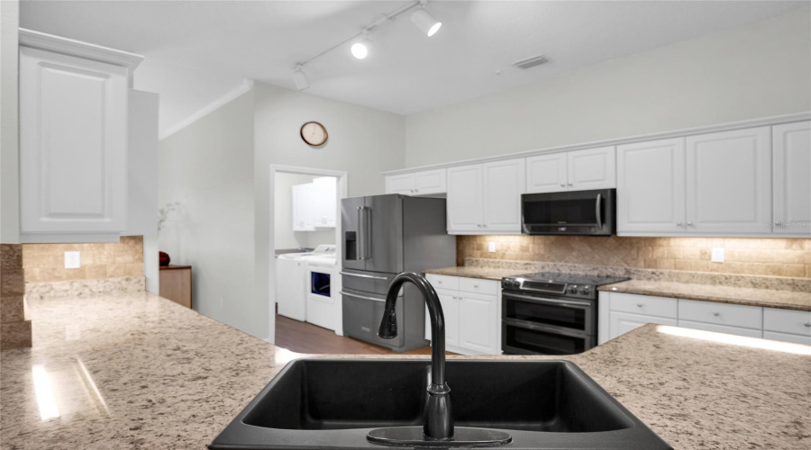 Port Orange, Florida 32128, 4 Bedroom Bedrooms, ,2 Bathroombathrooms,Residential,For Sale,Creekwater,0,Mfro6422619