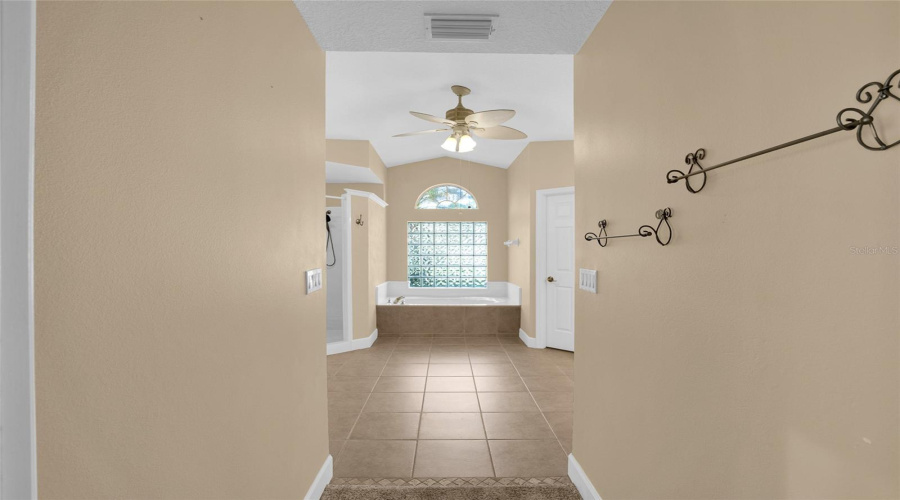 Port Orange, Florida 32128, 4 Bedroom Bedrooms, ,2 Bathroombathrooms,Residential,For Sale,Creekwater,0,Mfro6422619