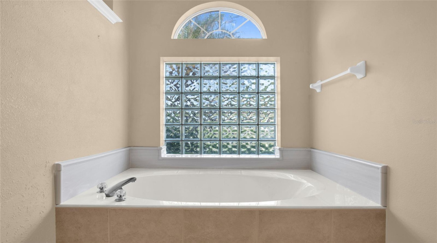 Port Orange, Florida 32128, 4 Bedroom Bedrooms, ,2 Bathroombathrooms,Residential,For Sale,Creekwater,0,Mfro6422619