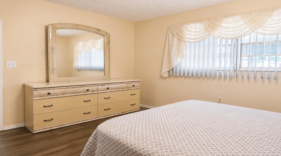 Bradenton, Florida 34207, 2 Bedroom Bedrooms, ,2 Bathroombathrooms,Residential,For Sale,Park,0,Mfra4702637