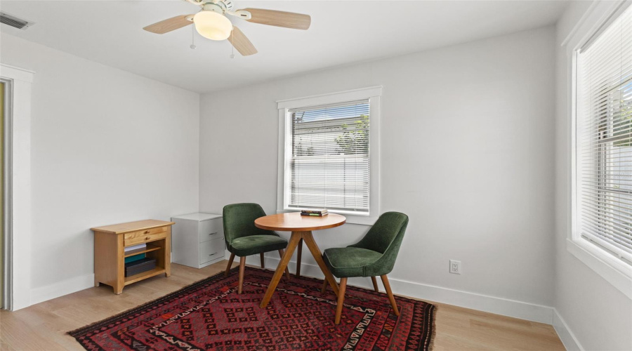 Tampa, Florida 33604, 3 Bedroom Bedrooms, ,2 Bathroombathrooms,Residential,For Sale,Minnehaha,0,Mfrtb8540955