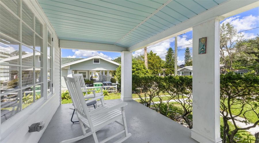 Tampa, Florida 33604, 3 Bedroom Bedrooms, ,2 Bathroombathrooms,Residential,For Sale,Minnehaha,0,Mfrtb8540955