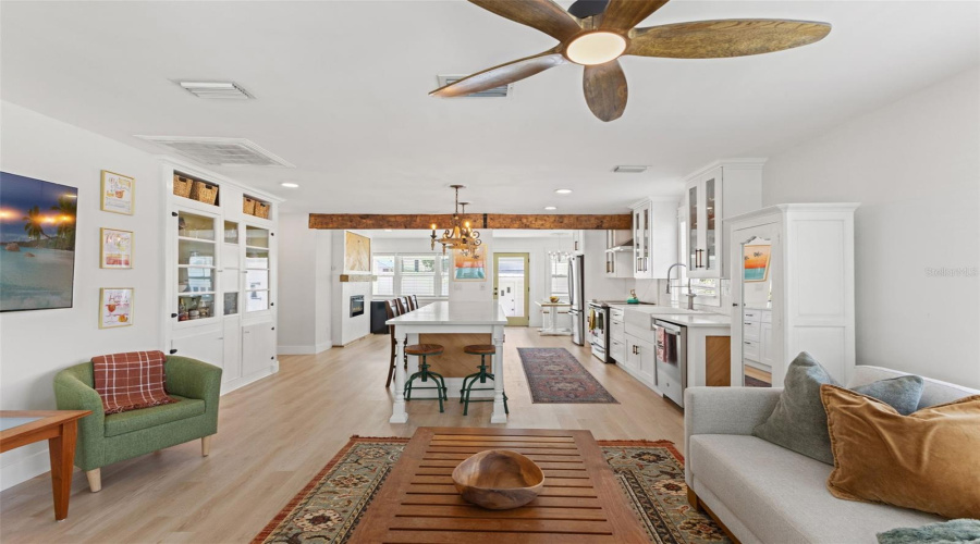 Tampa, Florida 33604, 3 Bedroom Bedrooms, ,2 Bathroombathrooms,Residential,For Sale,Minnehaha,0,Mfrtb8540955