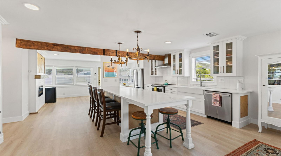 Tampa, Florida 33604, 3 Bedroom Bedrooms, ,2 Bathroombathrooms,Residential,For Sale,Minnehaha,0,Mfrtb8540955