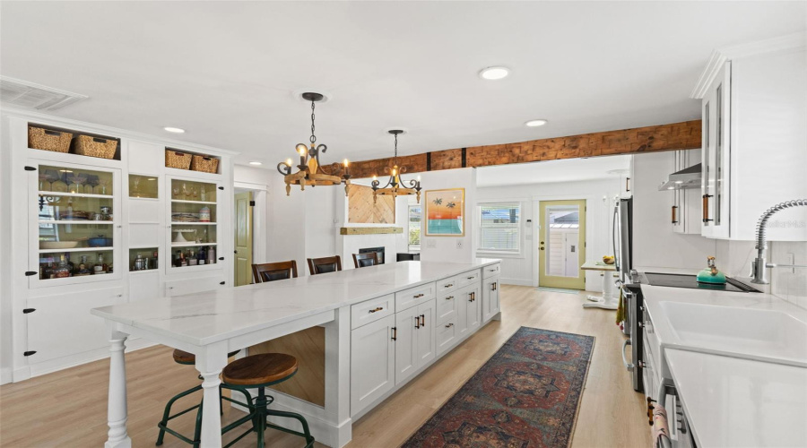 Tampa, Florida 33604, 3 Bedroom Bedrooms, ,2 Bathroombathrooms,Residential,For Sale,Minnehaha,0,Mfrtb8540955