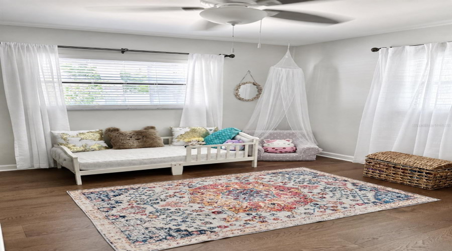 Sarasota, Florida 34233, 3 Bedroom Bedrooms, ,2 Bathroombathrooms,Residential,For Sale,Meadowland,0,Mfra4700705