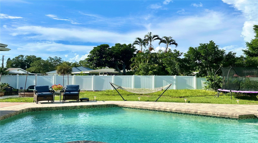 Sarasota, Florida 34233, 3 Bedroom Bedrooms, ,2 Bathroombathrooms,Residential,For Sale,Meadowland,0,Mfra4700705