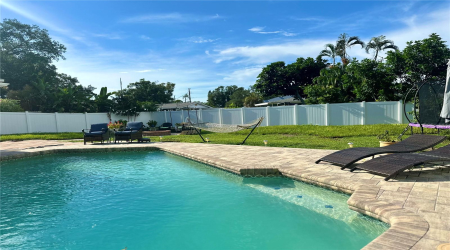 Sarasota, Florida 34233, 3 Bedroom Bedrooms, ,2 Bathroombathrooms,Residential,For Sale,Meadowland,0,Mfra4700705