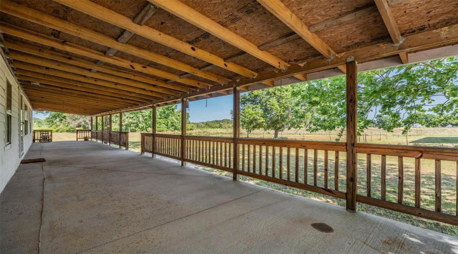 Huge Covered Front Porch