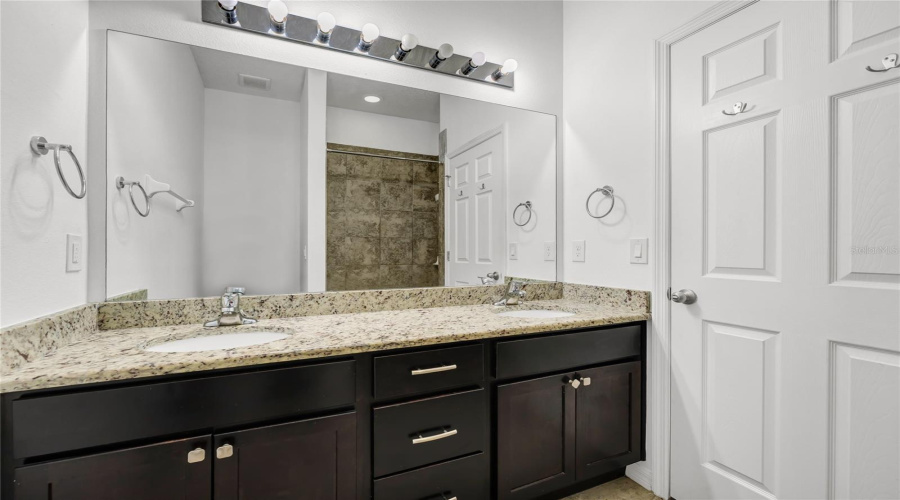St Cloud, Florida 34769, 3 Bedroom Bedrooms, ,2 Bathroombathrooms,Residential,For Sale,Poolside,0,Mfro6419191