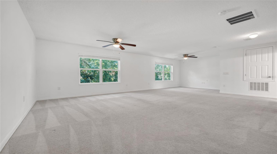 St Cloud, Florida 34769, 3 Bedroom Bedrooms, ,2 Bathroombathrooms,Residential,For Sale,Poolside,0,Mfro6419191