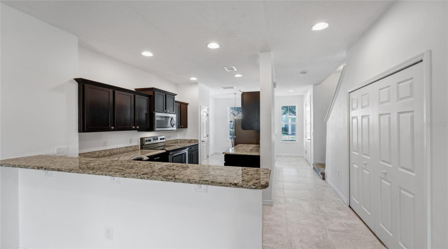 St Cloud, Florida 34769, 3 Bedroom Bedrooms, ,2 Bathroombathrooms,Residential,For Sale,Poolside,0,Mfro6419191