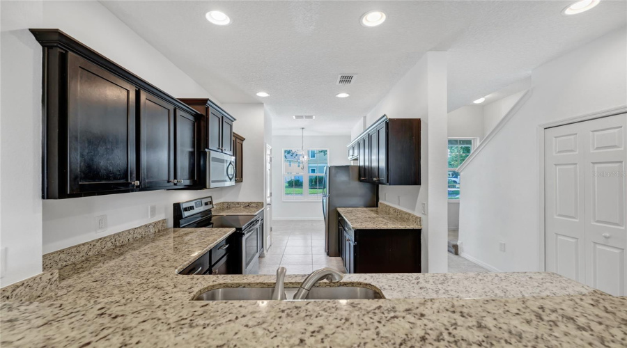 St Cloud, Florida 34769, 3 Bedroom Bedrooms, ,2 Bathroombathrooms,Residential,For Sale,Poolside,0,Mfro6419191