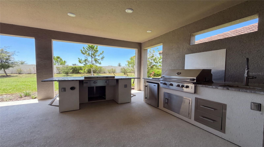 Palmetto, Florida 34221, 3 Bedroom Bedrooms, ,3 Bathroombathrooms,Residential,For Sale,Crestpoint,0,Mfro6426932