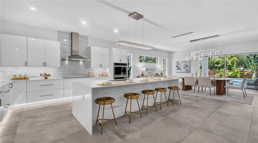 Sarasota, Florida 34239, 5 Bedroom Bedrooms, ,5 Bathroombathrooms,Residential,For Sale,Hillview,0,Mfra4703714