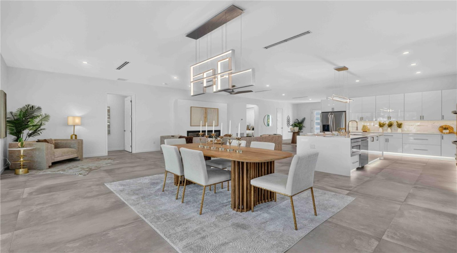 Sarasota, Florida 34239, 5 Bedroom Bedrooms, ,5 Bathroombathrooms,Residential,For Sale,Hillview,0,Mfra4703714