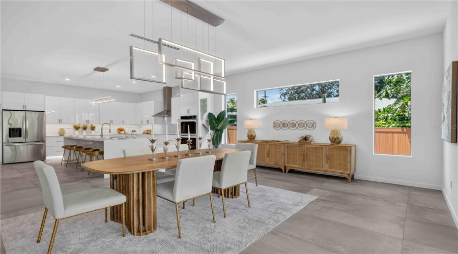 Sarasota, Florida 34239, 5 Bedroom Bedrooms, ,5 Bathroombathrooms,Residential,For Sale,Hillview,0,Mfra4703714