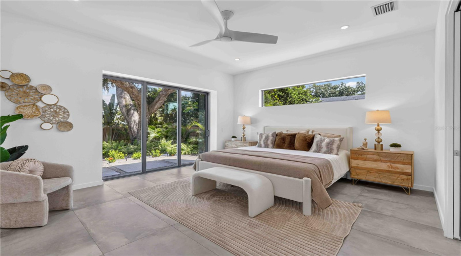 Sarasota, Florida 34239, 5 Bedroom Bedrooms, ,5 Bathroombathrooms,Residential,For Sale,Hillview,0,Mfra4703714