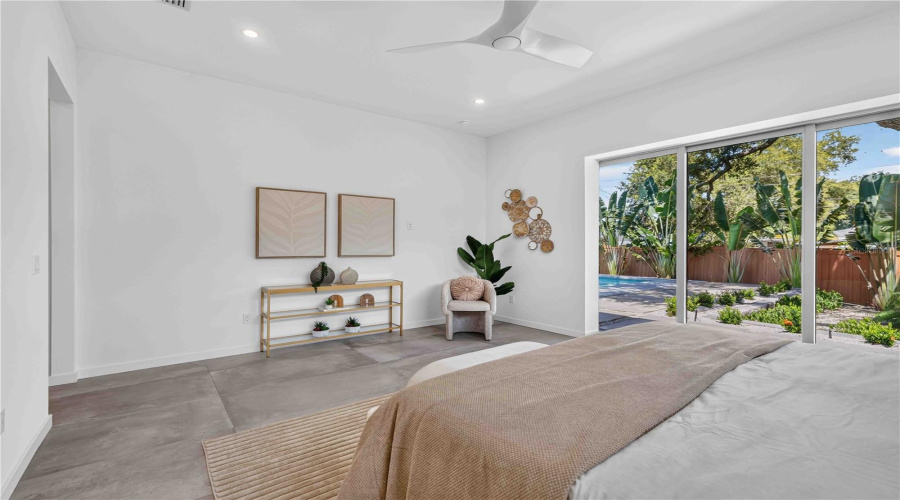 Sarasota, Florida 34239, 5 Bedroom Bedrooms, ,5 Bathroombathrooms,Residential,For Sale,Hillview,0,Mfra4703714