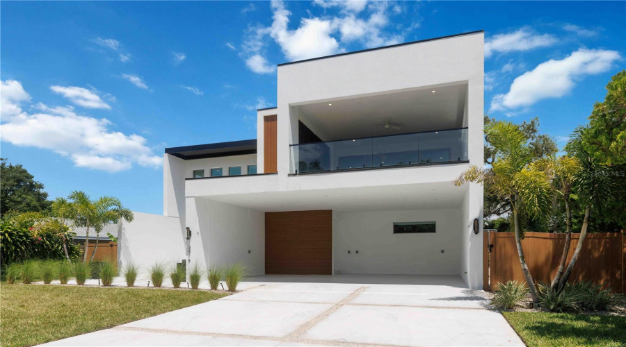 Sarasota, Florida 34239, 5 Bedroom Bedrooms, ,5 Bathroombathrooms,Residential,For Sale,Hillview,0,Mfra4703714