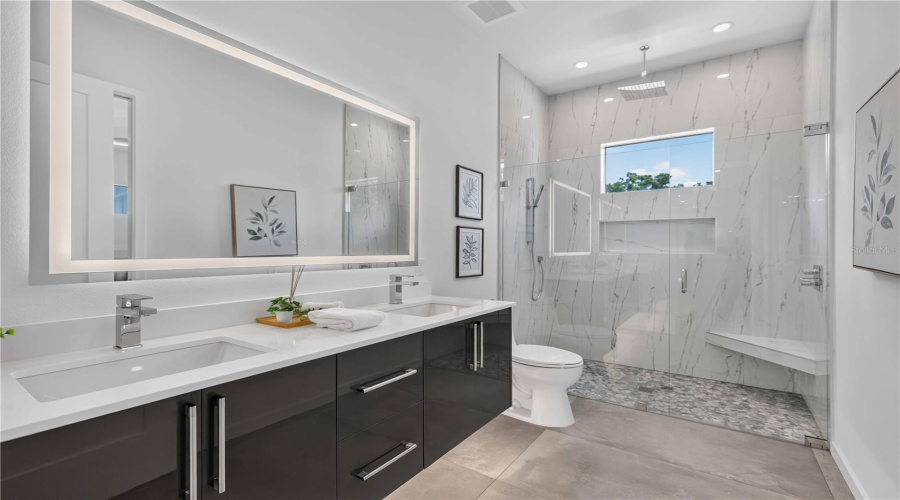 Sarasota, Florida 34239, 5 Bedroom Bedrooms, ,5 Bathroombathrooms,Residential,For Sale,Hillview,0,Mfra4703714