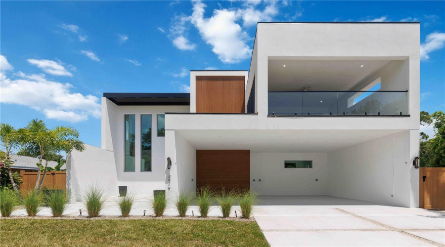 Sarasota, Florida 34239, 5 Bedroom Bedrooms, ,5 Bathroombathrooms,Residential,For Sale,Hillview,0,Mfra4703714