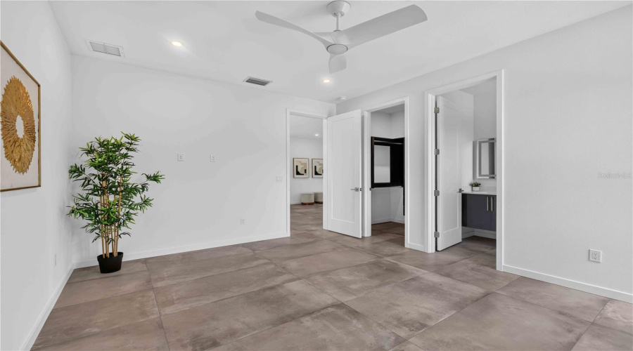 Sarasota, Florida 34239, 5 Bedroom Bedrooms, ,5 Bathroombathrooms,Residential,For Sale,Hillview,0,Mfra4703714