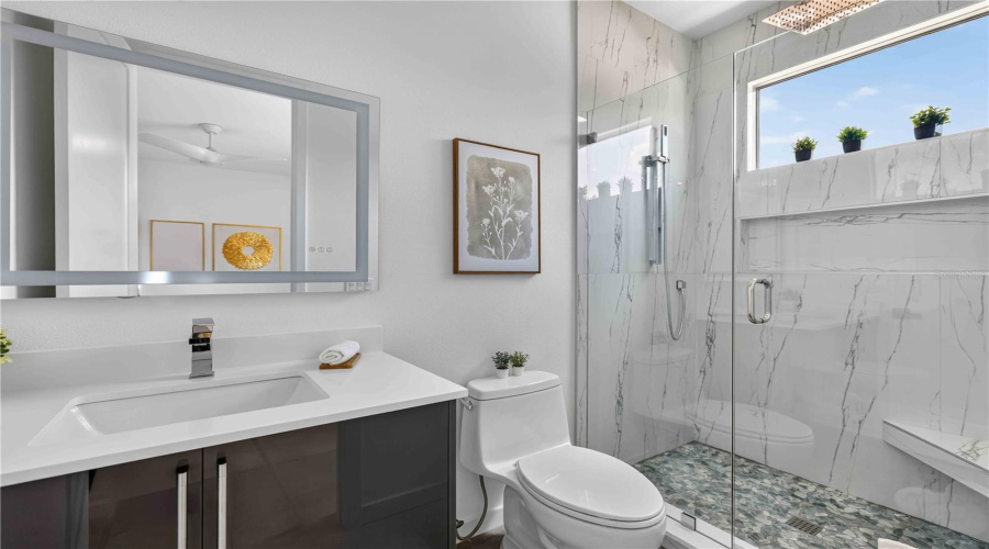 Sarasota, Florida 34239, 5 Bedroom Bedrooms, ,5 Bathroombathrooms,Residential,For Sale,Hillview,0,Mfra4703714