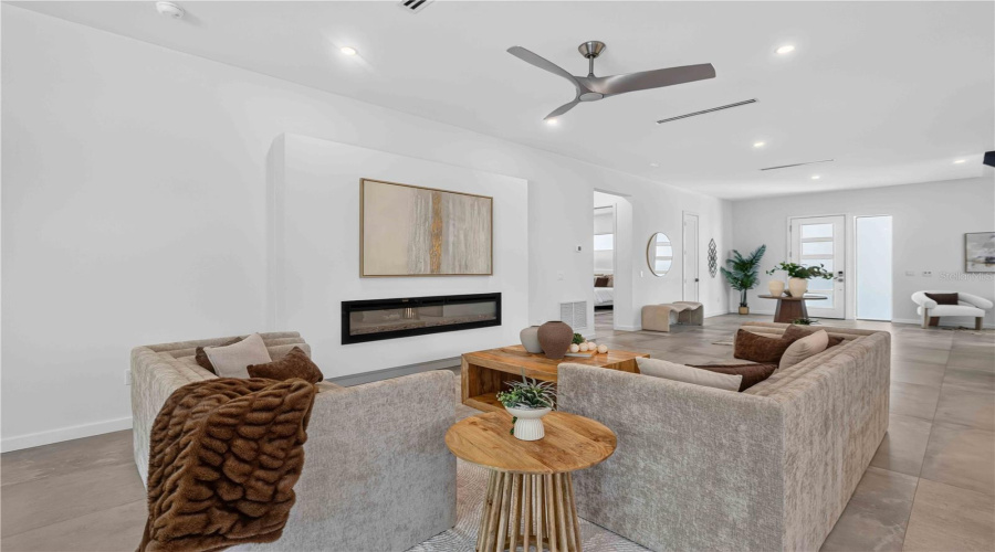 Sarasota, Florida 34239, 5 Bedroom Bedrooms, ,5 Bathroombathrooms,Residential,For Sale,Hillview,0,Mfra4703714