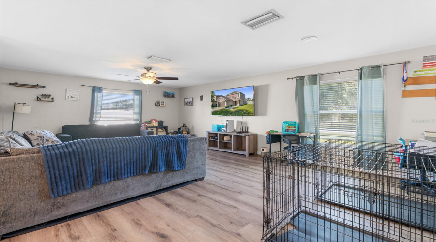Ruskin, Florida 33573, 3 Bedroom Bedrooms, ,2 Bathroombathrooms,Residential,For Sale,Maroon Peak,0,Mfrtb8542579
