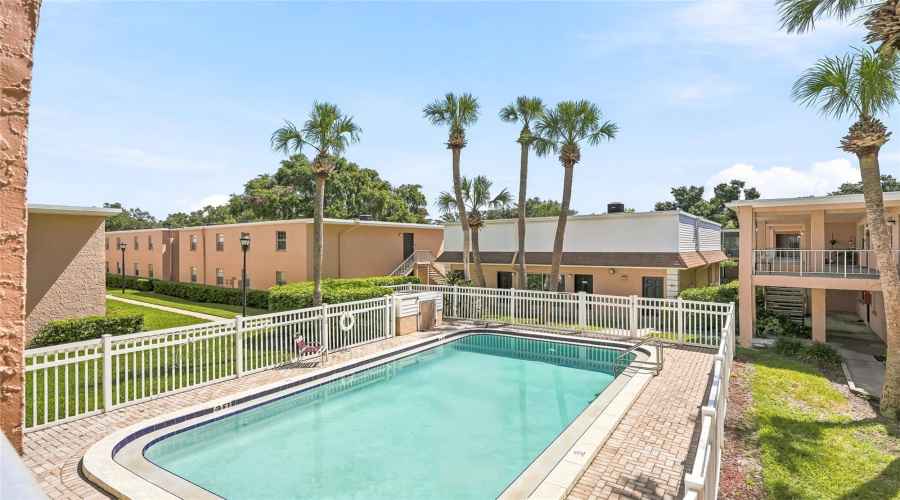 Tampa, Florida 33614, 1 Bedroom Bedrooms, ,1 Bathroombathrooms,Residential,For Sale,Michael,0,Mfrtb8538668