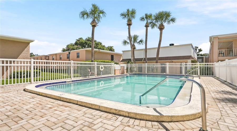 Tampa, Florida 33614, 1 Bedroom Bedrooms, ,1 Bathroombathrooms,Residential,For Sale,Michael,0,Mfrtb8538668