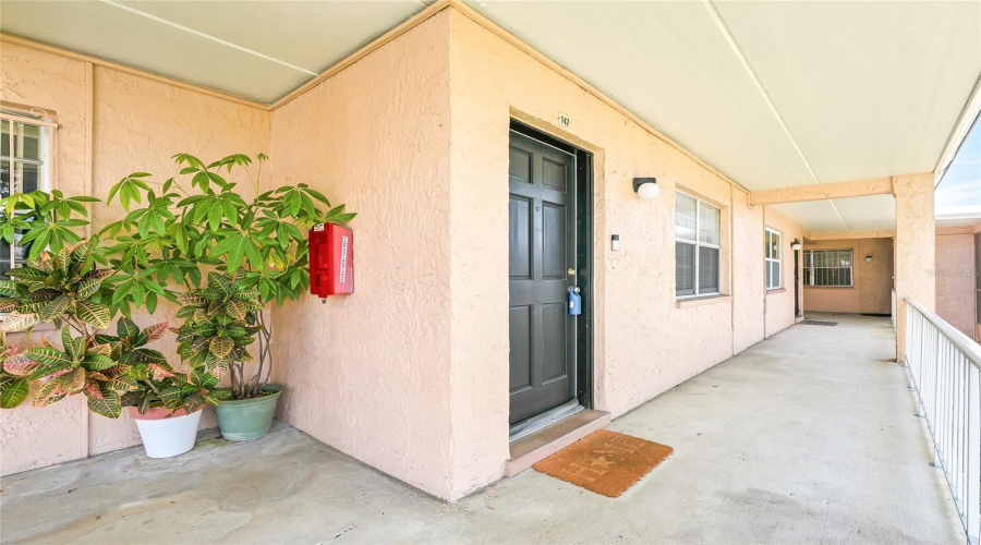 Tampa, Florida 33614, 1 Bedroom Bedrooms, ,1 Bathroombathrooms,Residential,For Sale,Michael,0,Mfrtb8538668